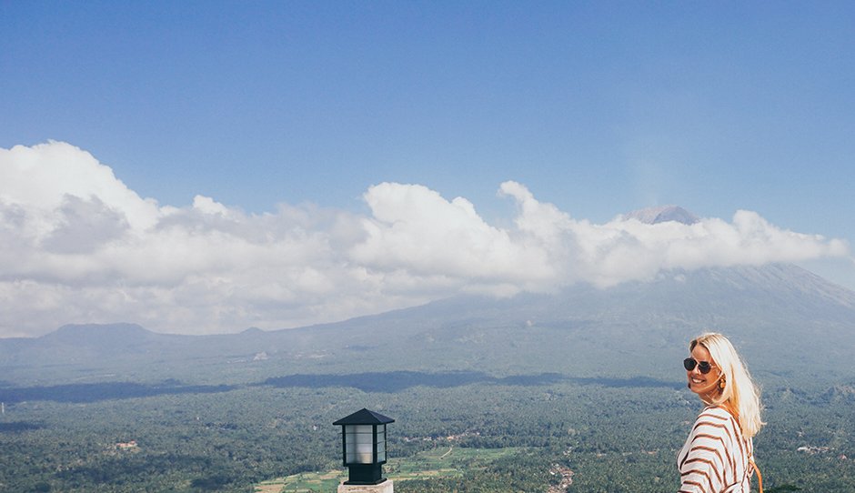 Jente utsikt Mount Agung